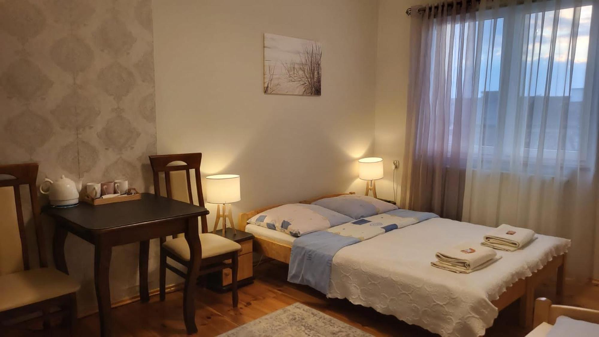 Aven'a Goscinne Z Basenem Privatunterkunft