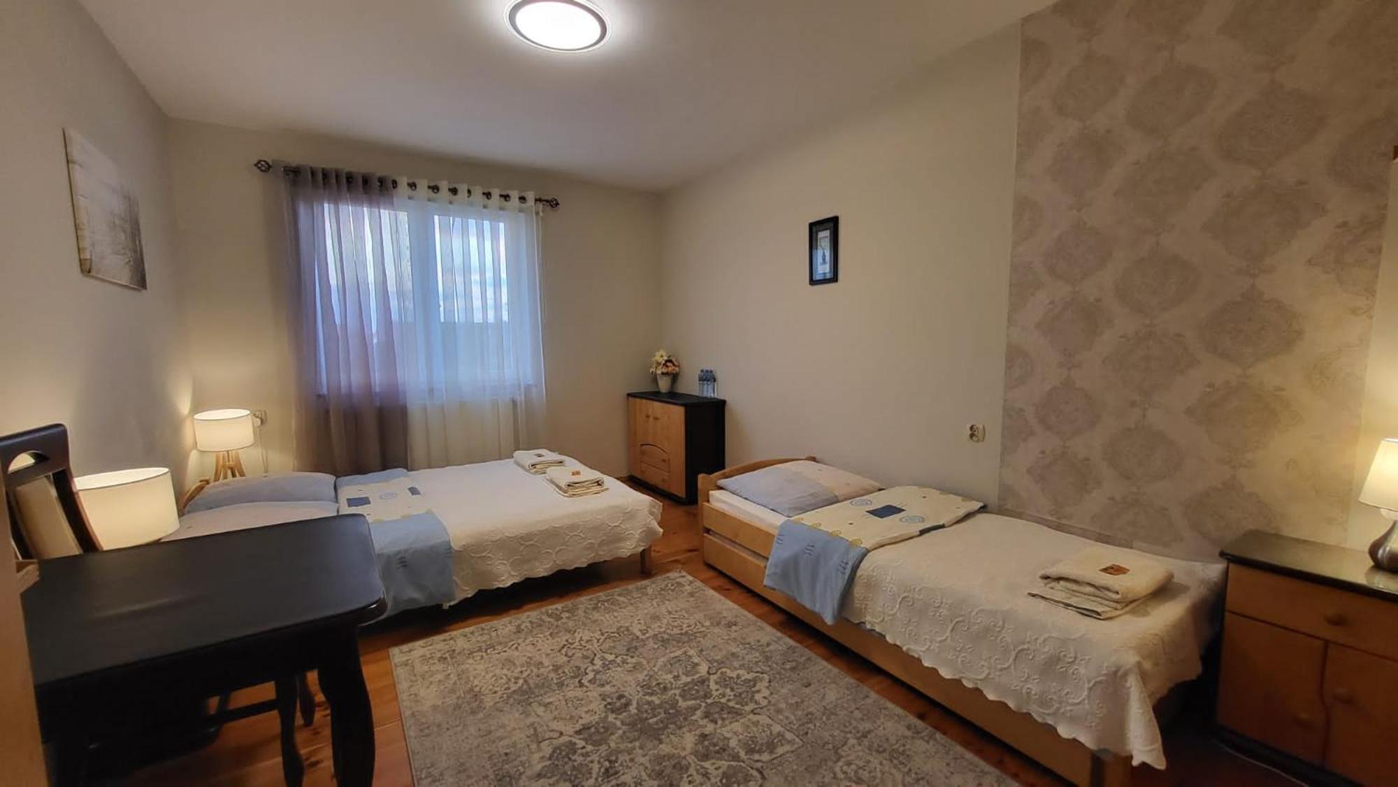 Aven'a Goscinne Z Basenem Privatunterkunft *