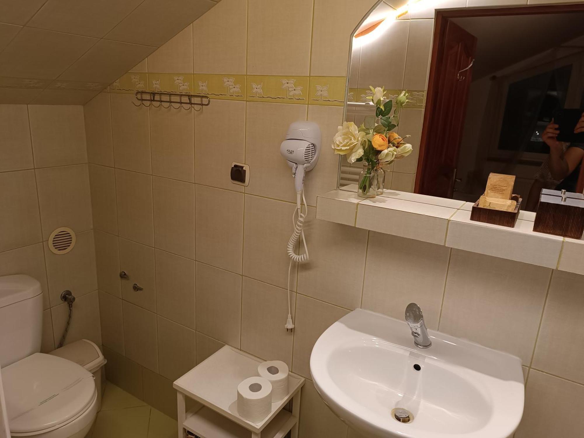 Aven'a Goscinne Z Basenem Privatunterkunft *